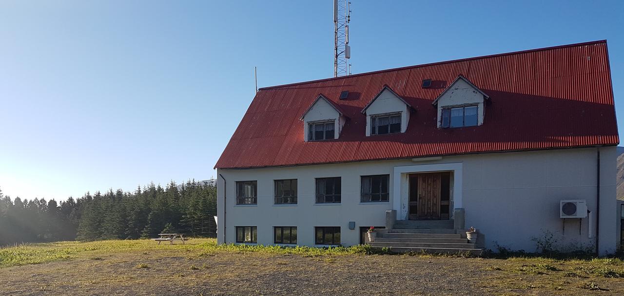 Holt Inn Flateyri Экстерьер фото